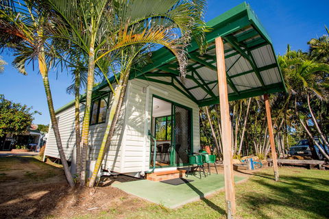 NRMA Bowen Beachfront Holiday Park - Sydney 4u 10