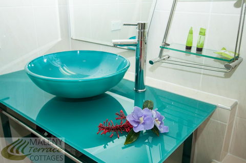Maleny Terrace Cottages - Sydney 4u 7