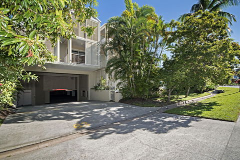 Port Douglas Apartments - Adults Only Oasis - Accommodation Sydney 43