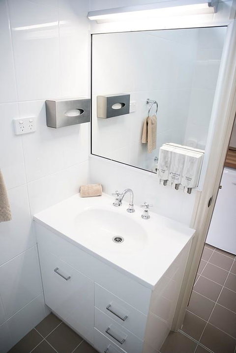 Charleville Motel - Accommodation Sydney 13