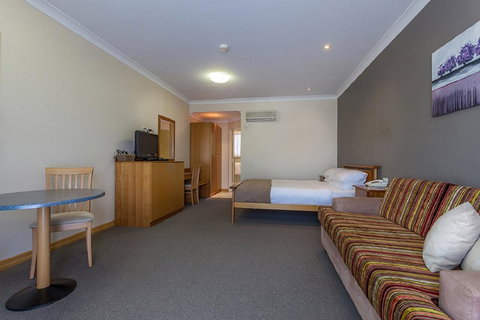 Eastgate On The Range Motel - Sydney Resort 4