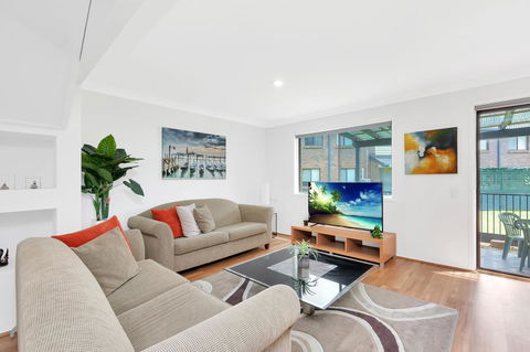 Fountain View Estate - We Accommodate - Accommodation Sydney 10