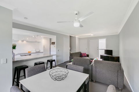 Fountain View Estate - We Accommodate - Accommodation Sydney 15