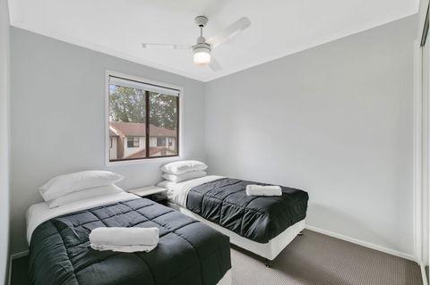Fountain View Estate - We Accommodate - Accommodation Sydney 12