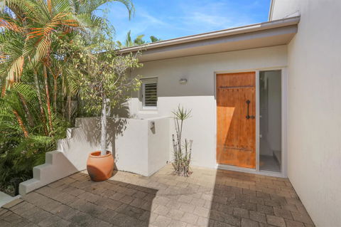 The Shack Noosa - Sydney 4u 14