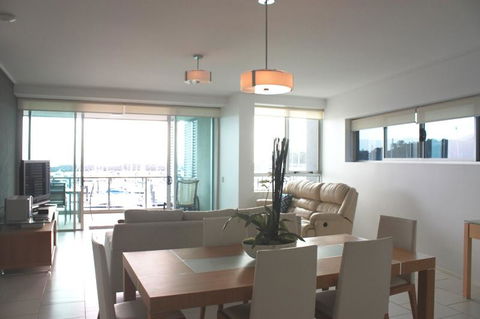 Private Seaview Apartment At Peninsula - Airlie Beach - Sydney 4u 7