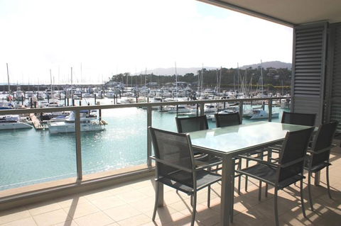 Private Seaview Apartment At Peninsula - Airlie Beach - Sydney 4u 0
