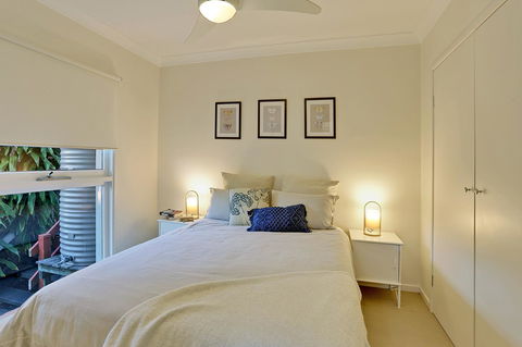 The Pod - Sydney 4u 11