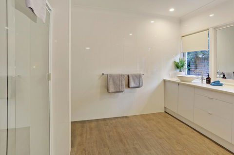 The Pod - Sydney 4u 7