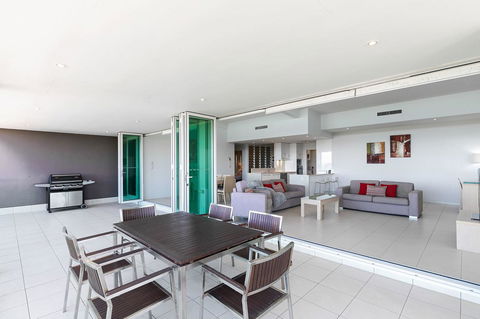 Akama Resort - Sydney 4u 9