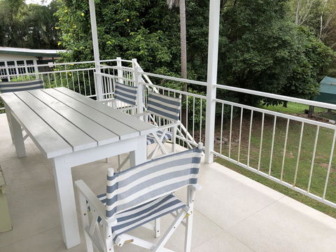 Daggoombah Holiday Home Magnetic Island - Sydney 4u 4