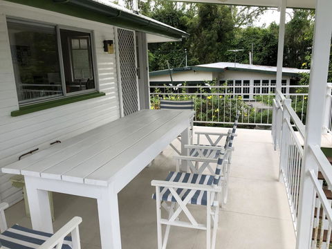 Daggoombah Holiday Home Magnetic Island - Sydney 4u 5