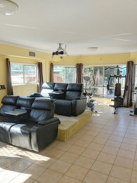 Waterfront At White Patch - Sydney 4u 4
