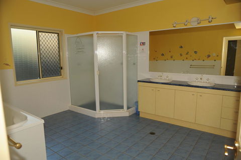 Waterfront At White Patch - Sydney 4u 5
