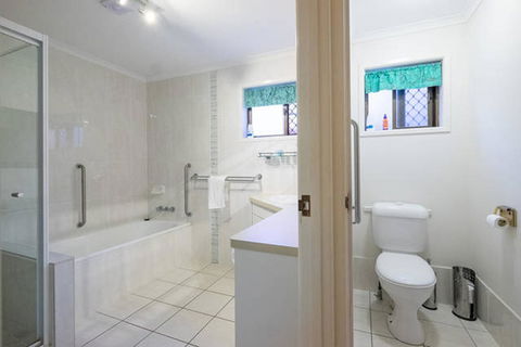 Keith\'s Place, 1 Of The 3 Most Popular Units On Bribie - Accommodation Sydney 17