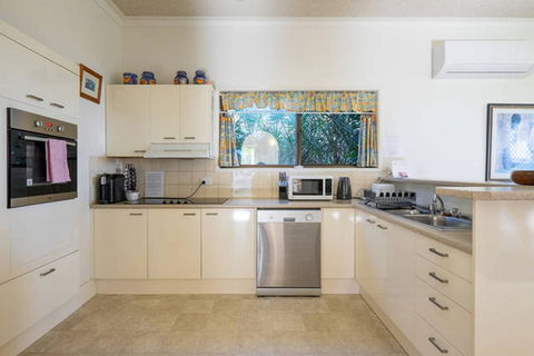 Keith\'s Place, 1 Of The 3 Most Popular Units On Bribie - Accommodation Sydney 14
