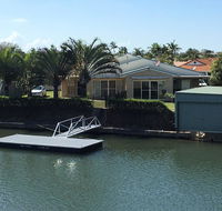 Private Canal Duplex with Pontoon - Oleander Drive Bongaree - Sydney 4u