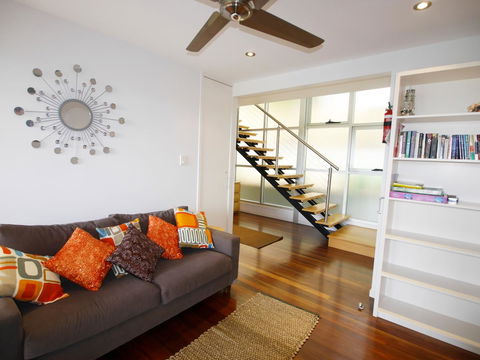 Sandbar - Accommodation Sydney 9