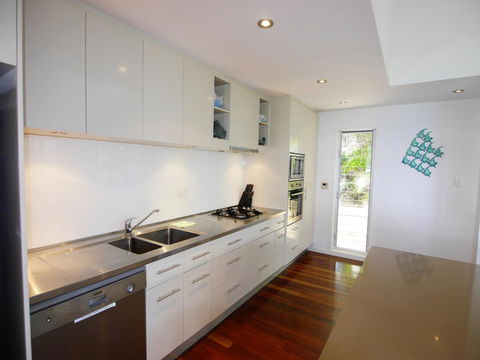 Sandbar - Accommodation Sydney 6