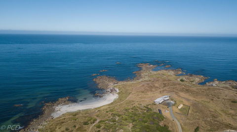 Turnstone Beach House - Sydney 4u 3
