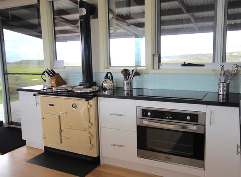 Turnstone Beach House - Sydney 4u 5