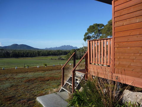 Yakkalla Holiday Cottage - Sydney 4u 0