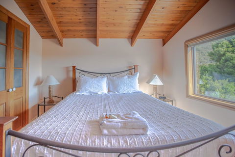 Mountain Seas Lodge - Sydney 4u 9
