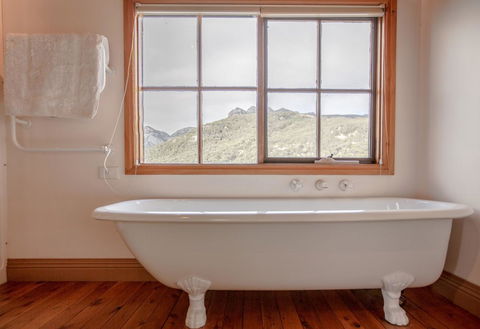 Mountain Seas Lodge - Sydney 4u 8