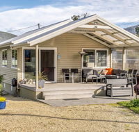 Adventure Bay Holiday Home - Sydney 4u
