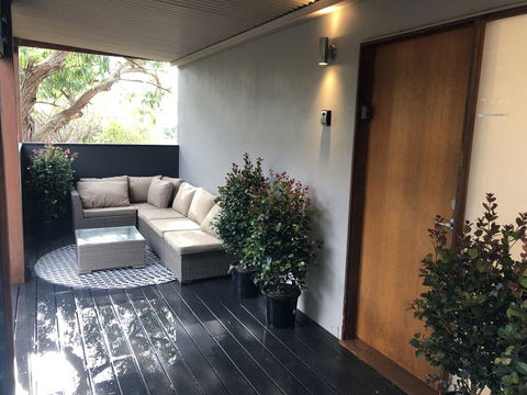 'Carinya' Coastal Cottage - Sydney 4u 2
