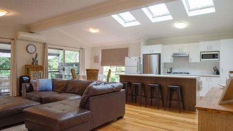 'RIVERSIDE RETREAT' 544 Ocean Drive, North Haven - Sydney 4u 3