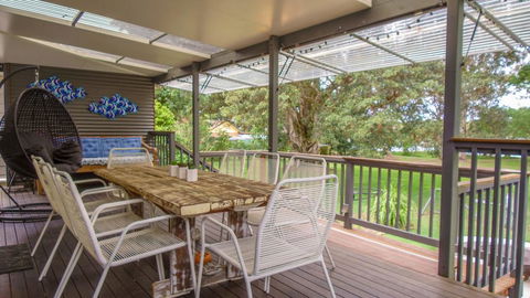 'RIVERSIDE RETREAT' 544 Ocean Drive, North Haven - Sydney 4u 0