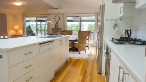 'RIVERSIDE RETREAT' 544 Ocean Drive, North Haven - Sydney 4u 2