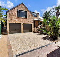 'Salt Wood' Cabin style retreat - Sydney 4u