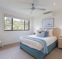 'Sandy Point Haven' 21a Sandy Point Rd - Stylish Haven with WIFI Air conditioning  Water views - Accommodation Sydney