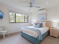 'Sandy Point Haven' 21a Sandy Point Rd - Stylish Haven with WIFI Air conditioning  Water views