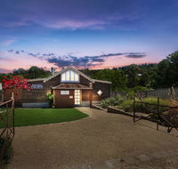 'The Coach House' At Lochiel - Sydney 4u