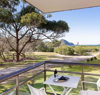1 'Intrepid' 3 Intrepid Close - Amazing views of Shoal Bay only 100m from the Beach - Sydney Resort