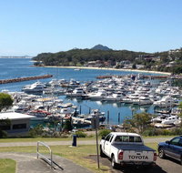 1 'Laman Lodge' 15 Laman Street - stunning air conditioned unit with water views and WIFI - Sydney Resort