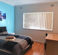 1 Double Quaint Private room near public bus transport - SHAREHOUSE - Sydney 4u