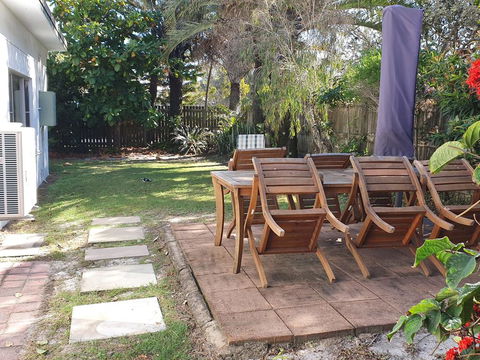 1 Spectrum Street, Rainbow Beach- Close To Shops And Main Beach - Sydney 4u 3