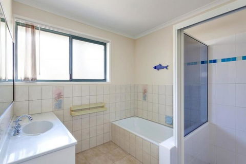 1-33 Tingira Close - Rainbow Beach, Gorgeous Ocean Views, Swimming Pool, Air Conditioning - Sydney 4u 1
