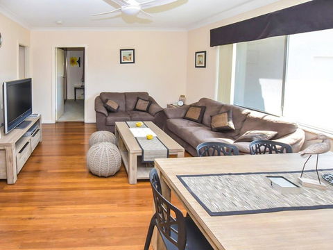 1/33 Wharf Street - Sydney 4u 3