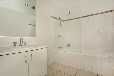 1/882 David Low Way Marcoola - 500 Bond, Linen Included, Pet Friendly - Sydney 4u 2