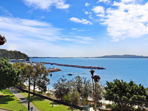 10 'Kiah' 53 Victoria Parade - Waterfront Views, AIRCON And Close To The Marina. - Sydney 4u 3