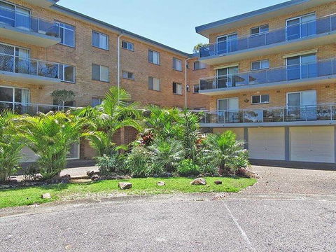 10 'Parkview', 11-13 Catalina Close - Peaceful Park Views - Sydney 4u 0