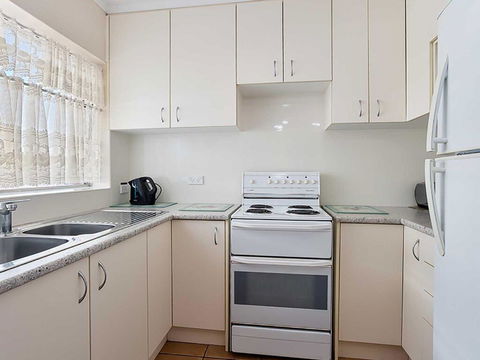 10 'Teramby Court' 104 Magnus Street - In Nelson Bay CBD With Water Views And WIFI - Sydney 4u 1