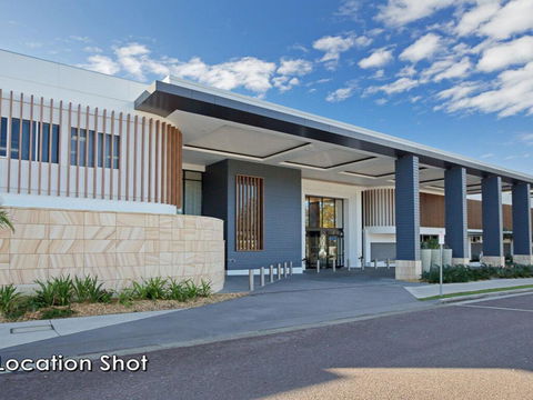 11 'Shoreline' 1 Intrepid Close - Cosy Unit Within Walking Distance To The Water - Sydney 4u 1
