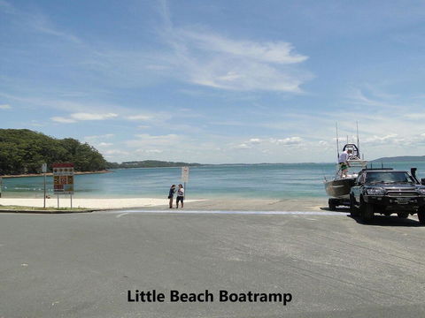 11 'Shoreline' 1 Intrepid Close - Cosy Unit Within Walking Distance To The Water - Sydney 4u 3