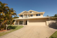 11 Dalmor Court Coolum Beach - Pet Friendly Linen Supplied 500 BOND